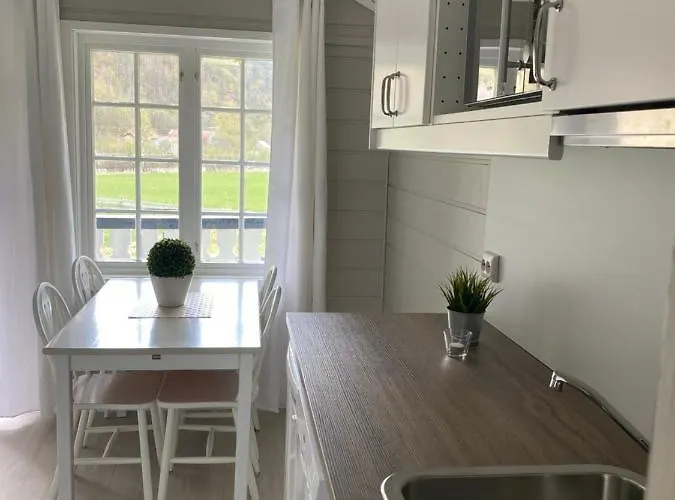 Nygard Parque de Campismo Hjelle